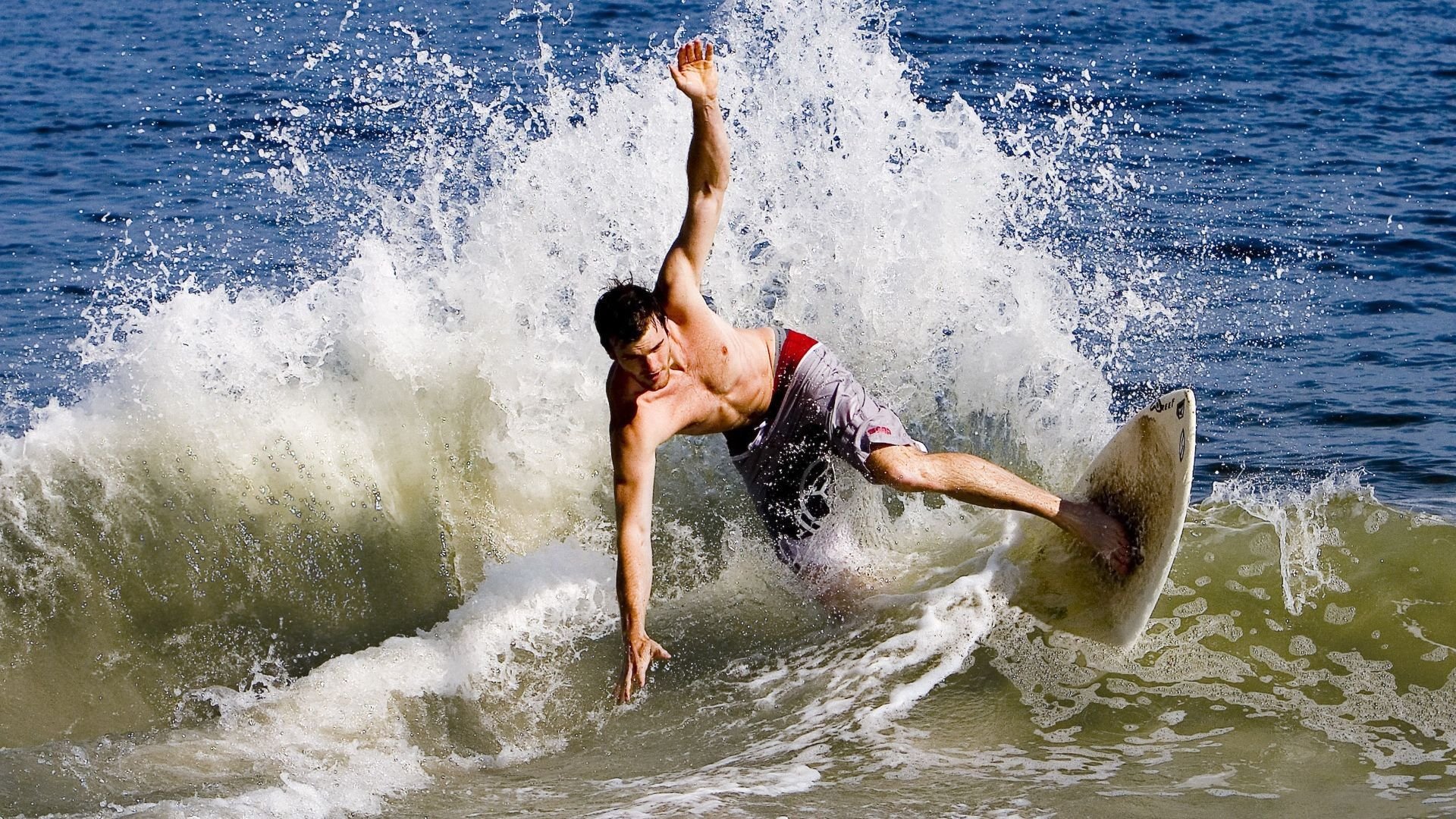 当文艺复兴之城遇见南半球雄狮，孙兴慜的进攻风暴席卷新西兰防线